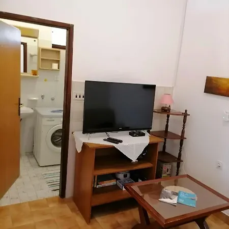 With A Parking Space Losinj, Losinj - 23520 Apartamento Mali Lošinj