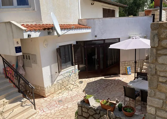 With A Parking Space Losinj, Losinj - 23520 Apartment
