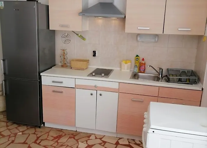 Διαμέρισμα With A Parking Space Losinj, Losinj - 23520 Mali Lošinj